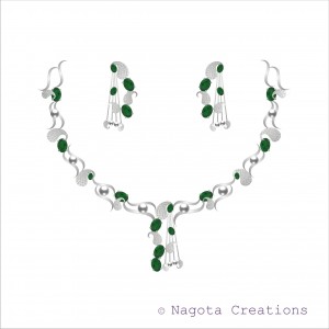 White gold - Emerald and Diamond necklace