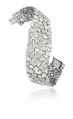 Platinum and diamond cuff bracelet (60 carats)